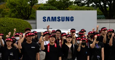 Samsung выплатит сотрудникам по $339 000, чтобы избежать забастовки