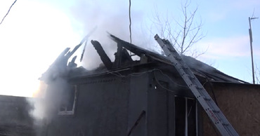 Пожар во Флорештах оставил без крыши над головой целую семью.