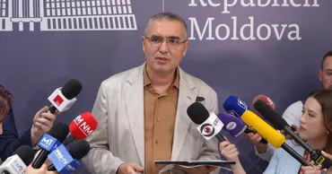 Cum pot fi recuperați banii furați de escroci: Soluțiile propuse de Usatîi