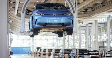 Четыре страны ЕС против запрета продажи новых "традиционных" авто с 2035 года