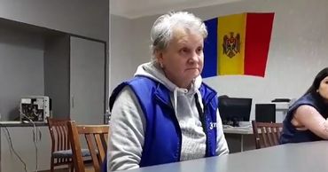 Кондуктор извинилась перед матерью ребенка, у которого отобрала проездной.