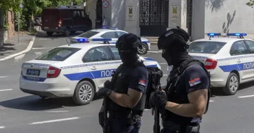 Doi bărbați, reținuți în Serbia pentru pregătirea unor moldoveni și români în scopul provocării unor dezordini la alegeri