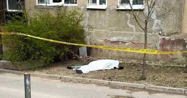 Tragedie în Capitală: O adolescentă ar fi căzut de la etajul 12 al unui bloc de locuit