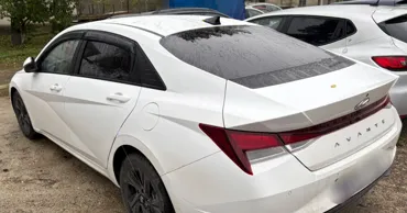 Un automobil cu acte suspecte, depistat la frontiera de la Sculeni