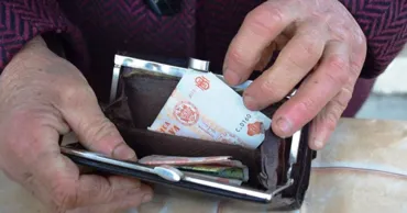 Ионицэ: Государству приходится забирать деньги у дорог и зарплат ради пенсий
