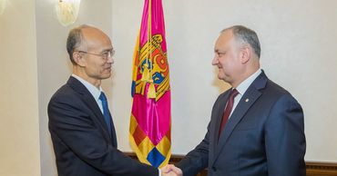 Додон пригласил партнеров из КНР участвовать в реализации проектов.