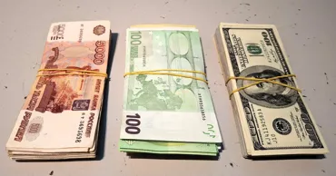 Евро, доллары и рубли: иностранец пытался вывезти валюту из Кишинева в Стамбул