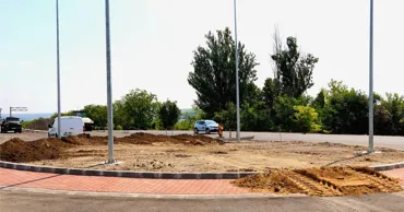 Обустройство круговой развязки возле столицы находится в самом разгаре
