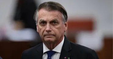Экс-президент Бразилии Болсонару перенес две операции за неделю