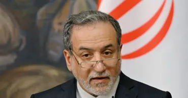 Ministrul de Externe al Iranului anunță că un nou lider suprem va fi ales curând