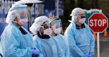 В США за сутки зафиксировано рекордное число жертв коронавируса.