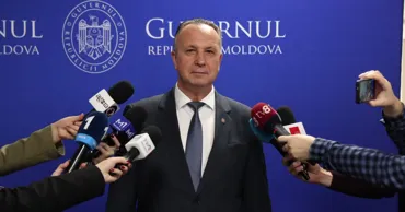 Глава Минздрава: Лекарства должны считаться товарами первой необходимости
