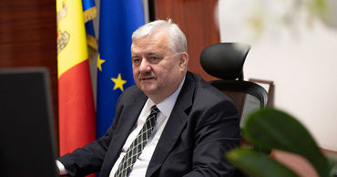 Министр образования Игорь Шаров.