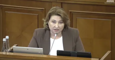 Депутат PAS с трибуны парламента: Я не пью водку
