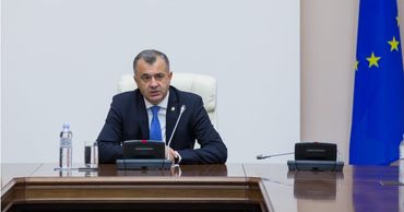 Кику: Мы не можем допускать задержек с восстановлением дорог.