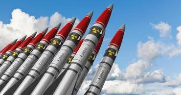 США ведут переговоры о расширении развертывания ядерного оружия в Европе