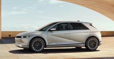 Hyundai представила электрический кроссовер IONIQ 5.