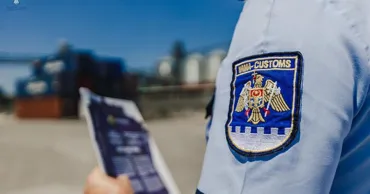 Таможенный инспектор задекларировал недвижимость в 120 м² за 0 леев: идет проверка