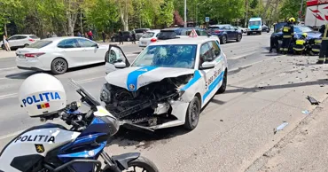 В Кишинёве машина автошколы столкнулась с BMW