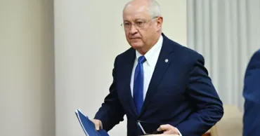 Analiști: Instabilitatea după demisia lui Munteanu poate afecta parcursul european