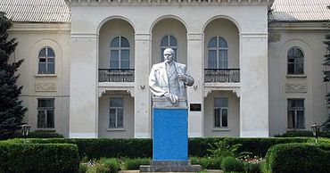 В Дубоссарах осудили вандалов, осквернивших памятник истории.