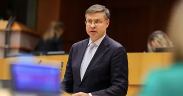 В Еврокомиссии прогнозируют проблемы в экономике ЕС, несмотря на перемирие