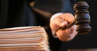 Un bărbat riscă închisoare pe viață pentru uciderea unei femei și atacarea unui polițist în Capitală