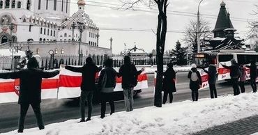 В Беларуси возобновились протесты: около 100 человек задержаны.