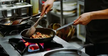 Производителя Tefal призывают убрать «вечные химикаты» из сковород