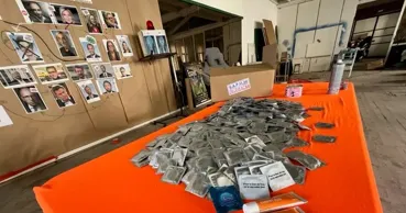 Во Франции мужчина прислал депутатам 600 презервативов, чтобы они "не размножались"