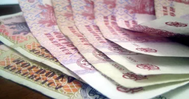Cum își primesc pensia moldovenii stabiliți peste hotare? Explicațiile autorităților