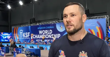 Tată și fii, campioni la kettlebell: Povestea familiei Muntean din Franța
