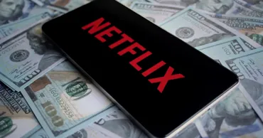 Netflix, dat în judecată după ce copia unui film cu Nicolas Cage a fost furată