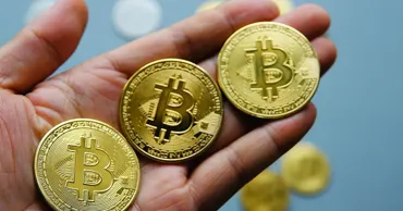 Цена на биткоин пошла вверх и выросла до отметки в 90 000 долларов США
