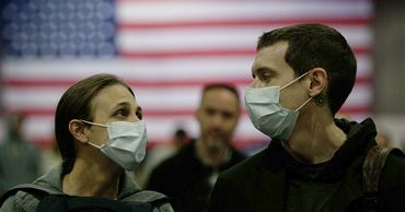 США отменили рекомендацию для граждан не ездить за границу из-за COVID.