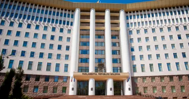 Парламент Молдовы рассмотрит восемь законопроектов на заседании 21 мая
