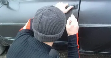 A furat mașini „ca să se plimbe”: Ce pedeapsă a primit un bărbat din Căinari