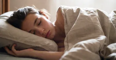 Ученые назвали простой способ нейтрализовать вред нерегулярного сна