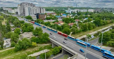 На Радоницу в Кишинёве организуют бесплатный транспорт до кладбища Святого Лазаря