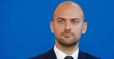 Франция подала иск против Ирана в высший суд ООН из-за задержанных граждан