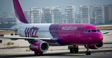 Wizz Air avertizează: Zborurile pot deveni mai scumpe din cauza noilor reguli UE privind bagajul de mână gratuit