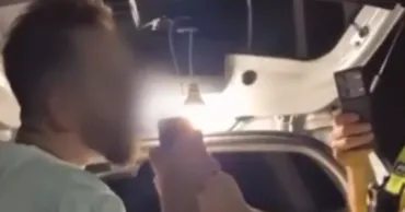 A urcat beat la volan și a lovit o mașină: Isprava unui angajat al Primăriei Durlești