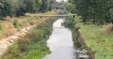 Râul Bâc, cu apă tulbure în unele zone: Ce spun reprezentanții Apă-Canal Chișinău