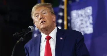Трамп возобновит бомбардировки Ирана, если ему "не понравится" соглашение