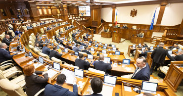 Парламент Молдовы больше не будет переводить законопроекты на русский язык