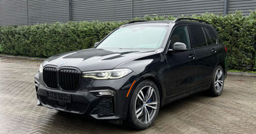 В Кишиневе двое граждан Румынии пытались продать арендованный BMW X7