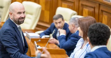 Власти решили расширить аэропорт Кишинева вместо строительства нового терминала