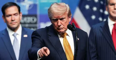 Трамп: США берут под контроль Ормузский пролив