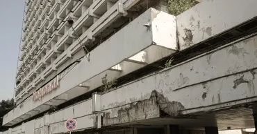 IGP: Clădirea fostului Hotel Național reprezintă un pericol real pentru viața și securitatea persoanelor