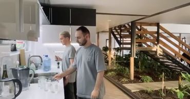 Little Big представили "карантинную" версию своей песни